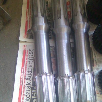 UE-28 Dutra féltengelyek