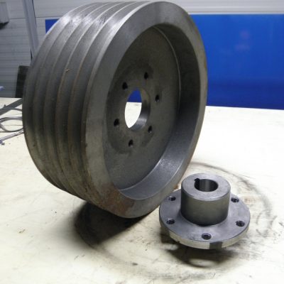 Tőkekifúvó nagy ékszíjtárcsa agy